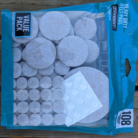 Everbilt heavy duty felt pads 108 assorted pieces - Picture 3 of 7
